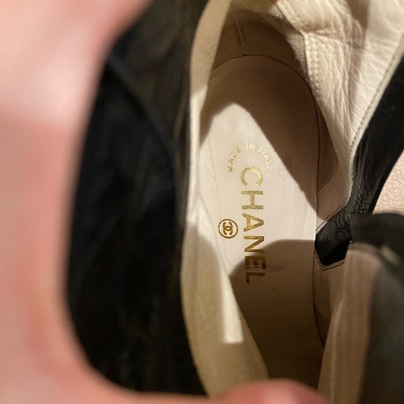 Chanel Ankle Boots Leather CC Cap Toe - Picture 4 of 4